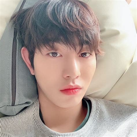 ahn hyo seop instagram